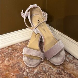 Chinese Laundry by Laundry Light Violet Velvet Chunky Heel Sandals - Size 6.5